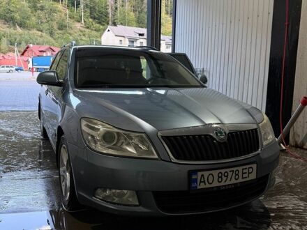 Синій Шкода Октавія, об'ємом двигуна 1.6 л та пробігом 299 тис. км за 7500 $, фото 1 на Automoto.ua