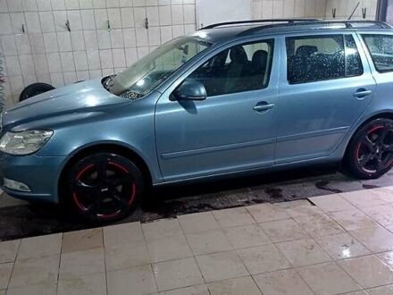 Синий Шкода Октавия, объемом двигателя 1.8 л и пробегом 220 тыс. км за 8200 $, фото 1 на Automoto.ua