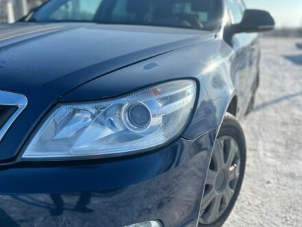 Синий Шкода Октавия, объемом двигателя 1.6 л и пробегом 1 тыс. км за 3000 $, фото 1 на Automoto.ua