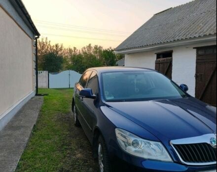 Синий Шкода Октавия, объемом двигателя 1.6 л и пробегом 342 тыс. км за 7000 $, фото 1 на Automoto.ua