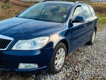Синий Шкода Октавия, объемом двигателя 1.6 л и пробегом 268 тыс. км за 9900 $, фото 1 на Automoto.ua