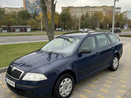Синій Шкода Октавія, об'ємом двигуна 1.6 л та пробігом 258 тис. км за 5600 $, фото 1 на Automoto.ua