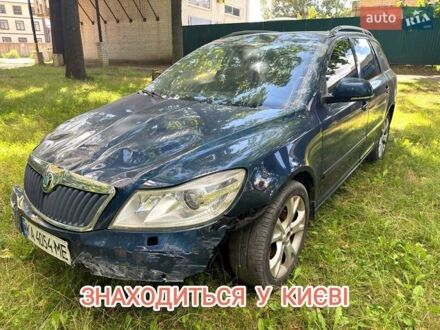 Синий Шкода Октавия, объемом двигателя 1.2 л и пробегом 247 тыс. км за 3650 $, фото 1 на Automoto.ua