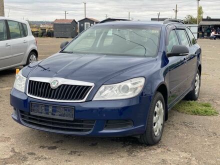 Синий Шкода Октавия, объемом двигателя 1.6 л и пробегом 194 тыс. км за 8400 $, фото 1 на Automoto.ua