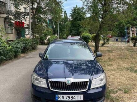 Синий Шкода Октавия, объемом двигателя 1.6 л и пробегом 188 тыс. км за 8300 $, фото 1 на Automoto.ua