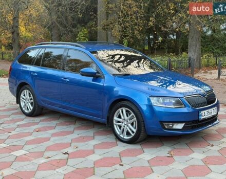 Синий Шкода Октавия, объемом двигателя 1.6 л и пробегом 380 тыс. км за 11300 $, фото 1 на Automoto.ua