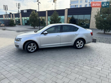 Синий Шкода Октавия, объемом двигателя 2 л и пробегом 230 тыс. км за 9800 $, фото 1 на Automoto.ua