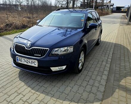 Синий Шкода Октавия, объемом двигателя 1.6 л и пробегом 245 тыс. км за 8900 $, фото 1 на Automoto.ua