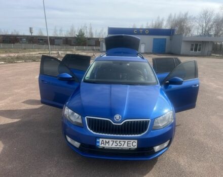 Синий Шкода Октавия, объемом двигателя 1.6 л и пробегом 302 тыс. км за 10500 $, фото 1 на Automoto.ua