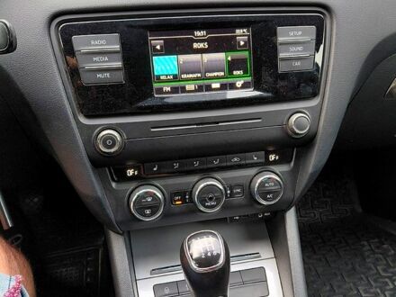 Синий Шкода Октавия, объемом двигателя 1.4 л и пробегом 175 тыс. км за 11700 $, фото 1 на Automoto.ua