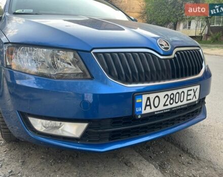Синий Шкода Октавия, объемом двигателя 1.6 л и пробегом 213 тыс. км за 11000 $, фото 1 на Automoto.ua