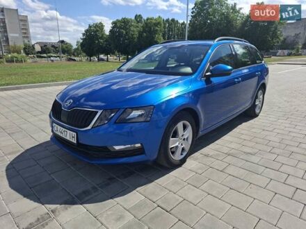 Шкода Октавия 2017 в Черкассах на Automoto.ua Синий Шкода Октавия, объемом двигателя 1.97 л и пробегом 311 тыс. км за 12850 $, фото 1 на Automoto.ua