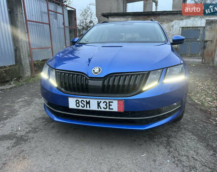 Синій Шкода Октавія, об'ємом двигуна 1.6 л та пробігом 203 тис. км за 12200 $, фото 1 на Automoto.ua