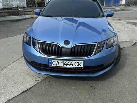 Шкода Октавия 2017 в Черкассах на Automoto.ua Синий Шкода Октавия, объемом двигателя 1.6 л и пробегом 260 тыс. км за 14999 $, фото 1 на Automoto.ua