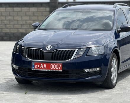 Синій Шкода Октавія, об'ємом двигуна 1 л та пробігом 250 тис. км за 10500 $, фото 1 на Automoto.ua