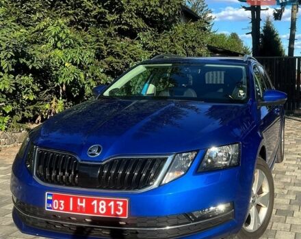 Синий Шкода Октавия, объемом двигателя 1.6 л и пробегом 230 тыс. км за 12900 $, фото 1 на Automoto.ua