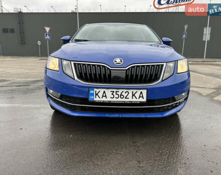 Синий Шкода Октавия, объемом двигателя 2 л и пробегом 230 тыс. км за 15500 $, фото 1 на Automoto.ua