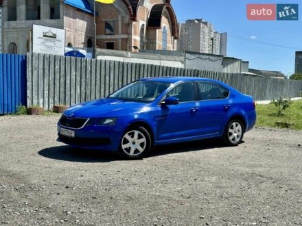 Шкода Октавія 2019 у Києві на Automoto.ua Синій Шкода Октавія, об'ємом двигуна 1.6 л та пробігом 145 тис. км за 12500 $, фото 1 на Automoto.ua
