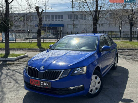 Шкода Октавія 2020 у Києві на Automoto.ua Синій Шкода Октавія, об'ємом двигуна 1.6 л та пробігом 103 тис. км за 15700 $, фото 1 на Automoto.ua
