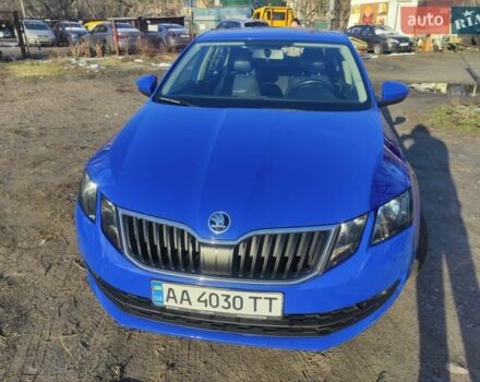 Синий Шкода Октавия, объемом двигателя 1.6 л и пробегом 180 тыс. км за 15000 $, фото 1 на Automoto.ua