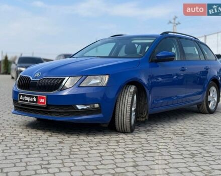 Синий Шкода Октавия, объемом двигателя 1.6 л и пробегом 147 тыс. км за 12940 $, фото 1 на Automoto.ua