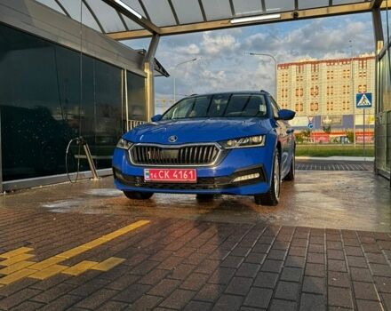 Синий Шкода Октавия, объемом двигателя 1.97 л и пробегом 207 тыс. км за 18900 $, фото 1 на Automoto.ua