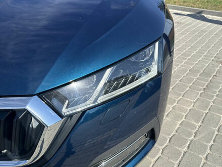 Шкода Октавия 2021 в Каменце-Подольском на Automoto.ua Синий Шкода Октавия, объемом двигателя 1.97 л и пробегом 143 тыс. км за 26000 $, фото 1 на Automoto.ua