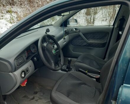 Зеленый Шкода Октавия, объемом двигателя 1.8 л и пробегом 360 тыс. км за 2400 $, фото 7 на Automoto.ua