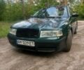 Зеленый Шкода Октавия, объемом двигателя 1.8 л и пробегом 240 тыс. км за 2300 $, фото 1 на Automoto.ua