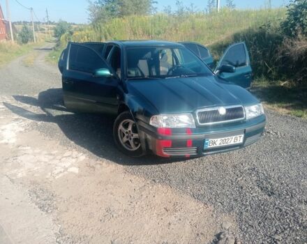Зеленый Шкода Октавия, объемом двигателя 1.8 л и пробегом 100 тыс. км за 3000 $, фото 3 на Automoto.ua