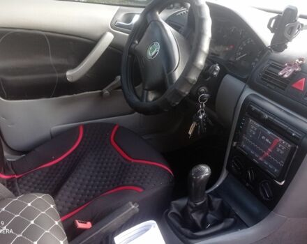 Зеленый Шкода Октавия, объемом двигателя 0 л и пробегом 200 тыс. км за 1500 $, фото 5 на Automoto.ua