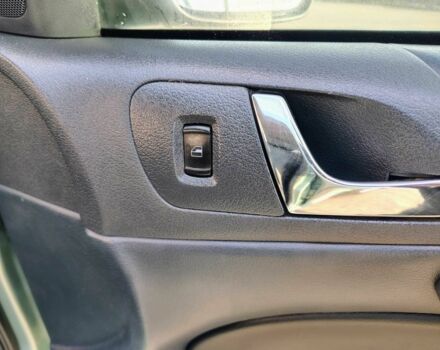 Зеленый Шкода Октавия, объемом двигателя 1.6 л и пробегом 207 тыс. км за 4300 $, фото 10 на Automoto.ua