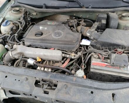 Зеленый Шкода Октавия, объемом двигателя 1.8 л и пробегом 400 тыс. км за 4500 $, фото 10 на Automoto.ua