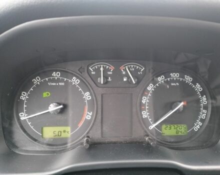 Зеленый Шкода Октавия, объемом двигателя 1.6 л и пробегом 237 тыс. км за 5300 $, фото 7 на Automoto.ua