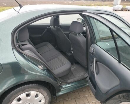 Зеленый Шкода Октавия, объемом двигателя 1.6 л и пробегом 237 тыс. км за 5300 $, фото 5 на Automoto.ua