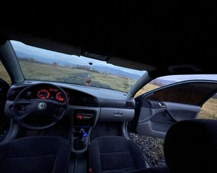 Зелений Шкода Октавія, об'ємом двигуна 1.6 л та пробігом 319 тис. км за 1000 $, фото 4 на Automoto.ua