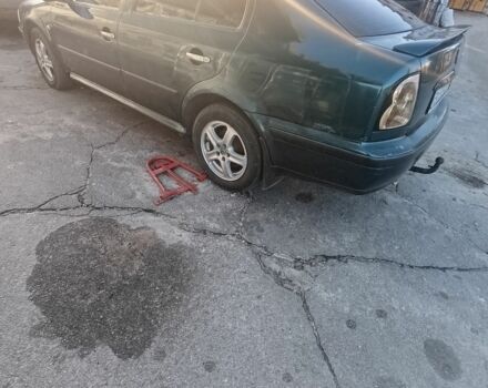 Зеленый Шкода Октавия, объемом двигателя 1.9 л и пробегом 425 тыс. км за 2600 $, фото 1 на Automoto.ua