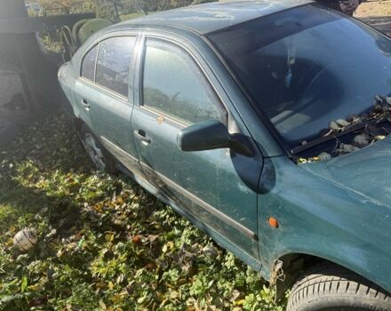 Зеленый Шкода Октавия, объемом двигателя 1.6 л и пробегом 300 тыс. км за 1450 $, фото 3 на Automoto.ua