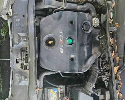 Зеленый Шкода Октавия, объемом двигателя 1.9 л и пробегом 200 тыс. км за 1662 $, фото 1 на Automoto.ua