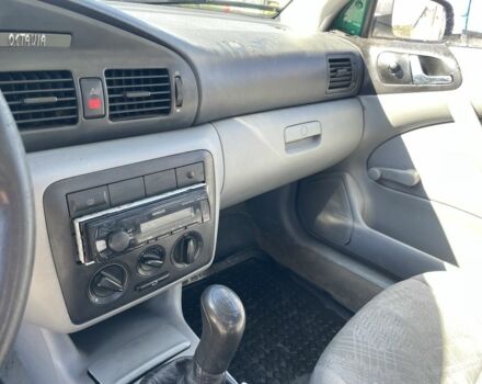 Зеленый Шкода Октавия, объемом двигателя 1.6 л и пробегом 190 тыс. км за 2300 $, фото 12 на Automoto.ua