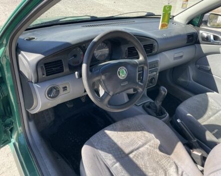 Зеленый Шкода Октавия, объемом двигателя 1.6 л и пробегом 190 тыс. км за 2300 $, фото 8 на Automoto.ua