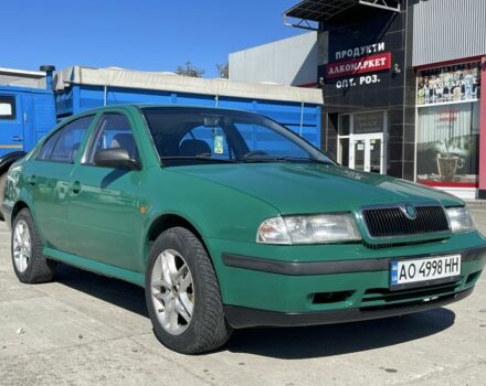 Зеленый Шкода Октавия, объемом двигателя 1.6 л и пробегом 190 тыс. км за 2300 $, фото 1 на Automoto.ua
