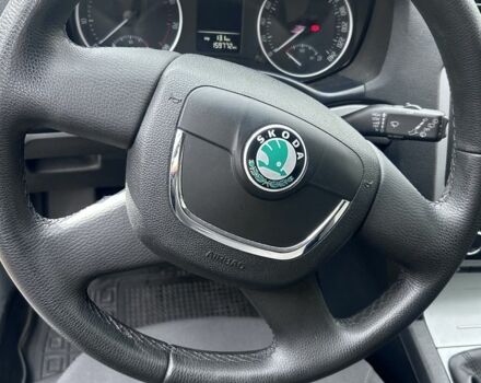 Зелений Шкода Октавія, об'ємом двигуна 1.6 л та пробігом 160 тис. км за 8000 $, фото 10 на Automoto.ua