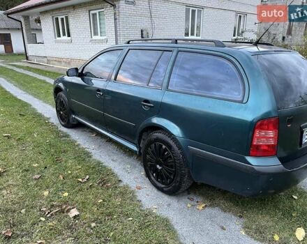 Зеленый Шкода Октавия, объемом двигателя 1.9 л и пробегом 395 тыс. км за 3300 $, фото 5 на Automoto.ua