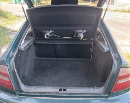 Зеленый Шкода Октавия, объемом двигателя 1.6 л и пробегом 350 тыс. км за 1545 $, фото 4 на Automoto.ua