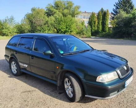 Зелений Шкода Октавія, об'ємом двигуна 1.6 л та пробігом 347 тис. км за 4600 $, фото 7 на Automoto.ua