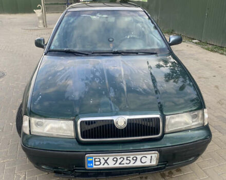 Зеленый Шкода Октавия, объемом двигателя 1.6 л и пробегом 500 тыс. км за 2200 $, фото 1 на Automoto.ua