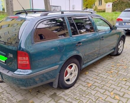 Зелений Шкода Октавія, об'ємом двигуна 0 л та пробігом 328 тис. км за 4200 $, фото 2 на Automoto.ua