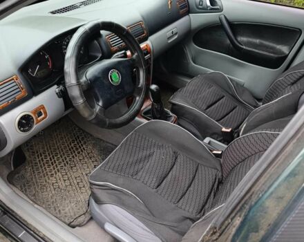 Зелений Шкода Октавія, об'ємом двигуна 2 л та пробігом 280 тис. км за 3200 $, фото 4 на Automoto.ua