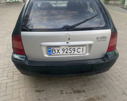 Зеленый Шкода Октавия, объемом двигателя 1.6 л и пробегом 500 тыс. км за 2200 $, фото 5 на Automoto.ua